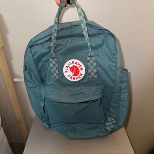 Fjallraven Kanken bookbag